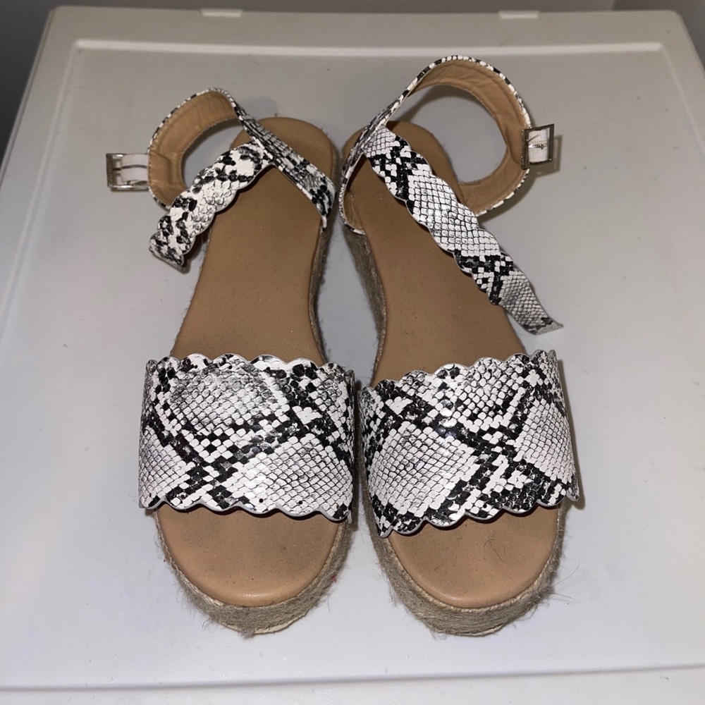 platform sandals